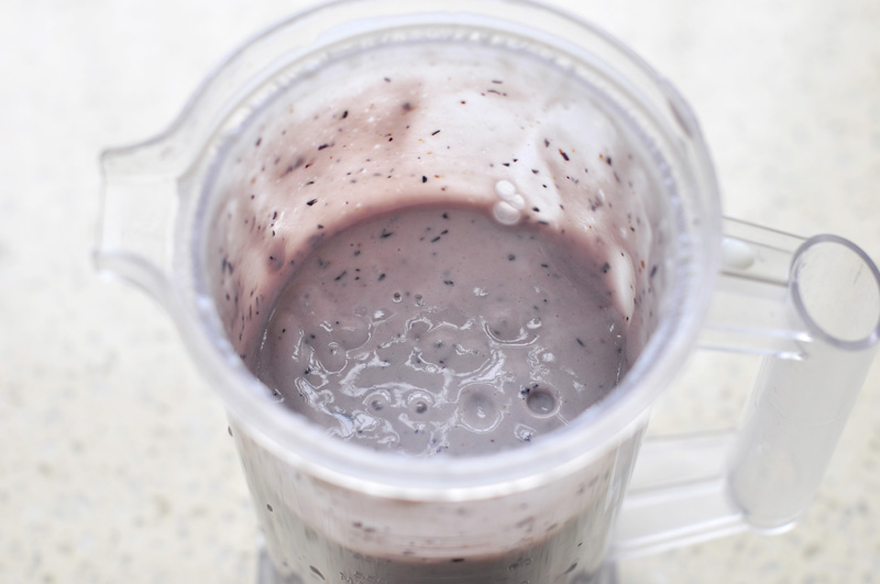 蓝莓香蕉燕麦豆乳