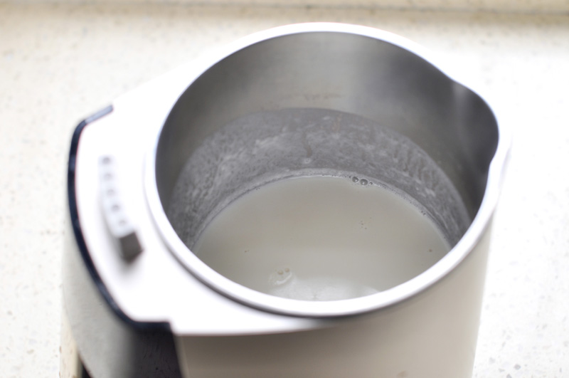 蓝莓香蕉燕麦豆乳