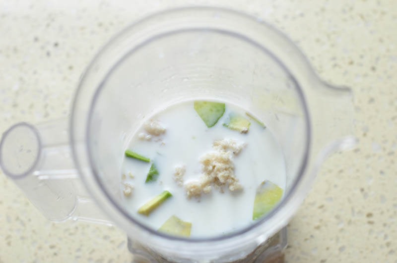 牛油果燕麦奶昔