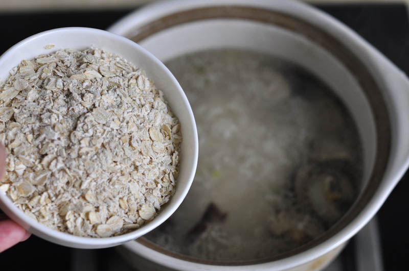 燕麦鸡蛋瘦肉粥