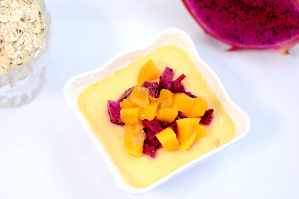 燕麦牛奶鸡蛋羹